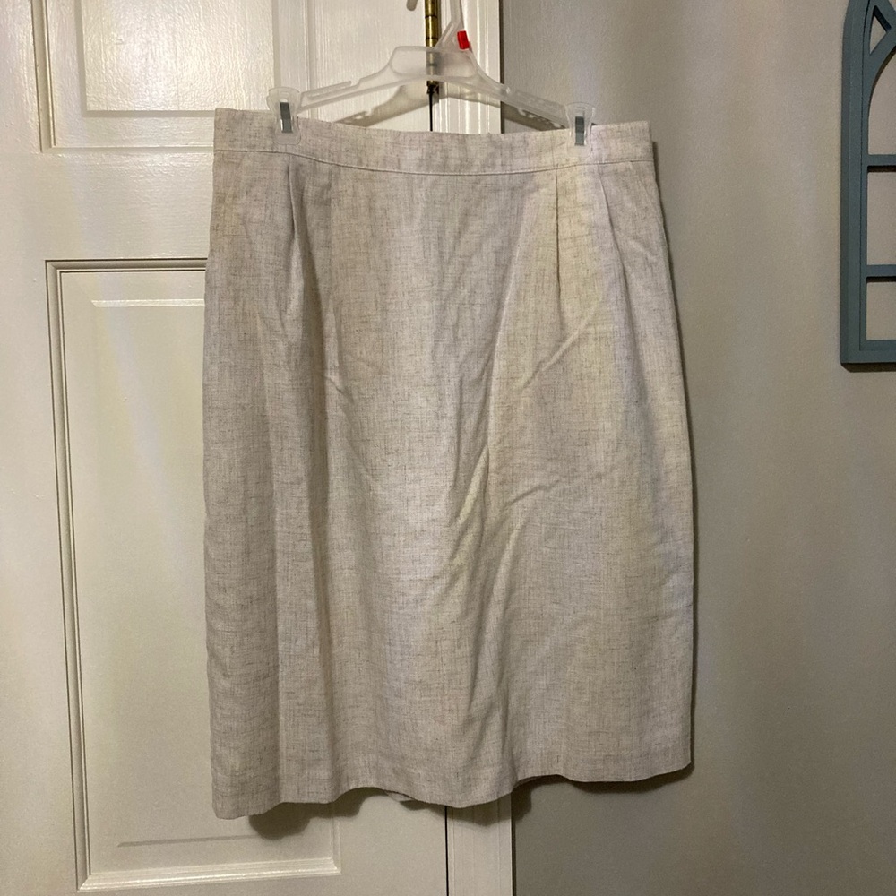 Sag Harbor Elegant Beige A-Line Skirt - Picture 1 of 6